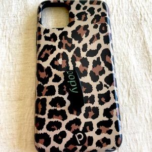 Matte Leopard 11 Pro Max Loopy Case
